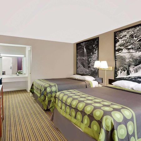 ซูเปอร์ 8 บาย วินด์แฮม เอเธนส์ Motel ภายนอก รูปภาพ